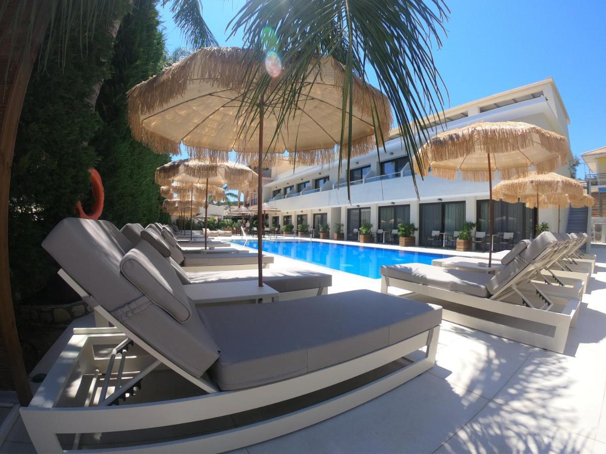 Paradise Bar Apartments Plános Esterno foto