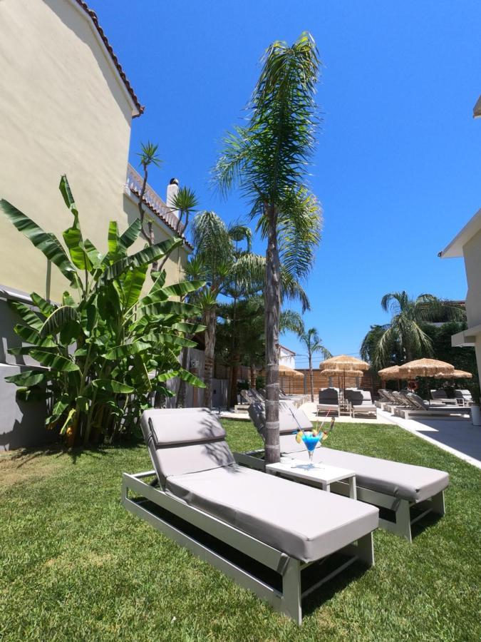 Paradise Bar Apartments Plános Esterno foto