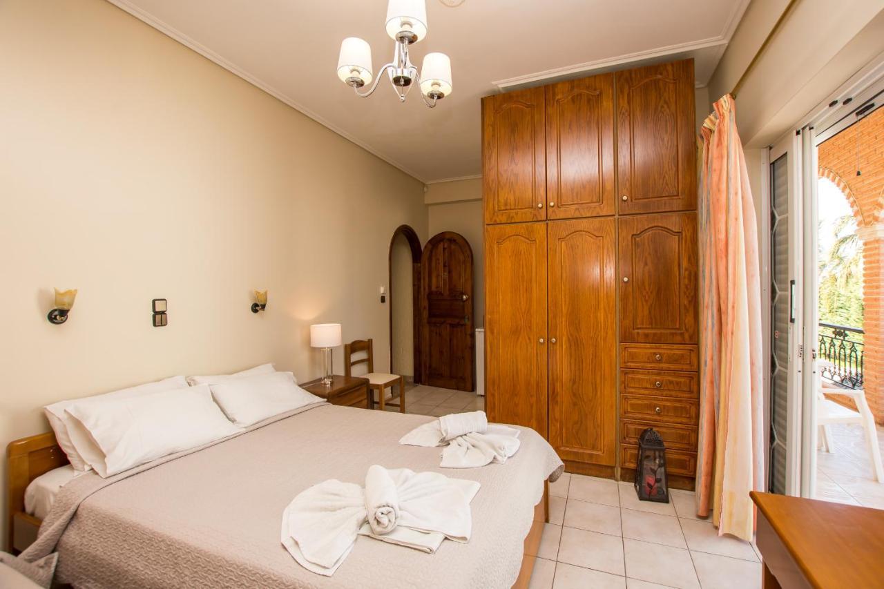 Paradise Bar Apartments Plános Esterno foto